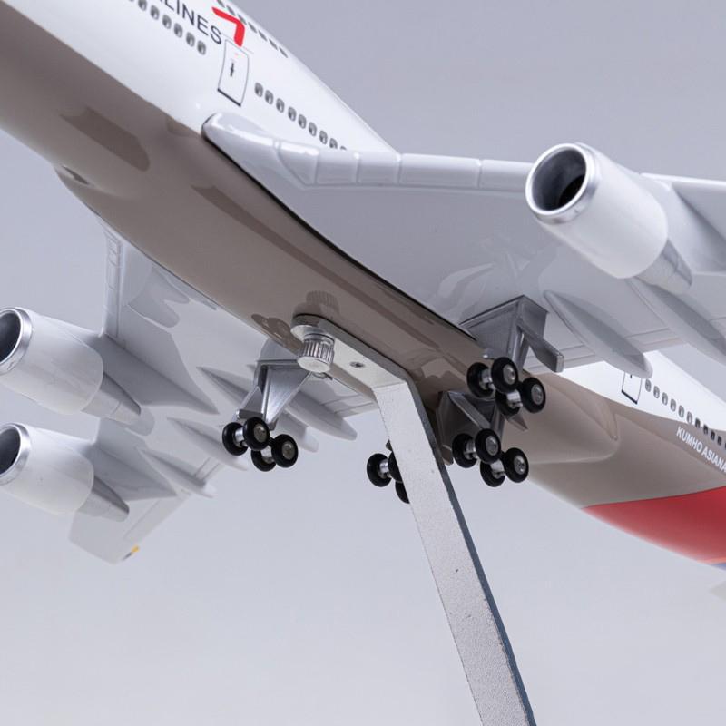 1:150 Asiana Airlines Boeing 747-400 Airplane Model 18” Decoration