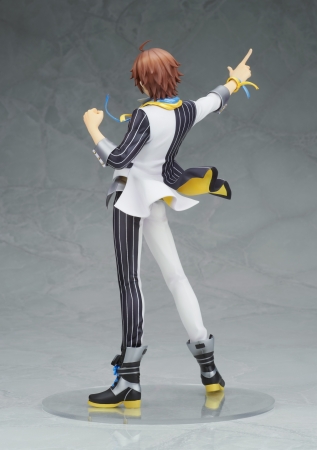 アイドルマスター SideM 天ヶ瀬 冬馬 1/8 スケールフィギュア』が限定