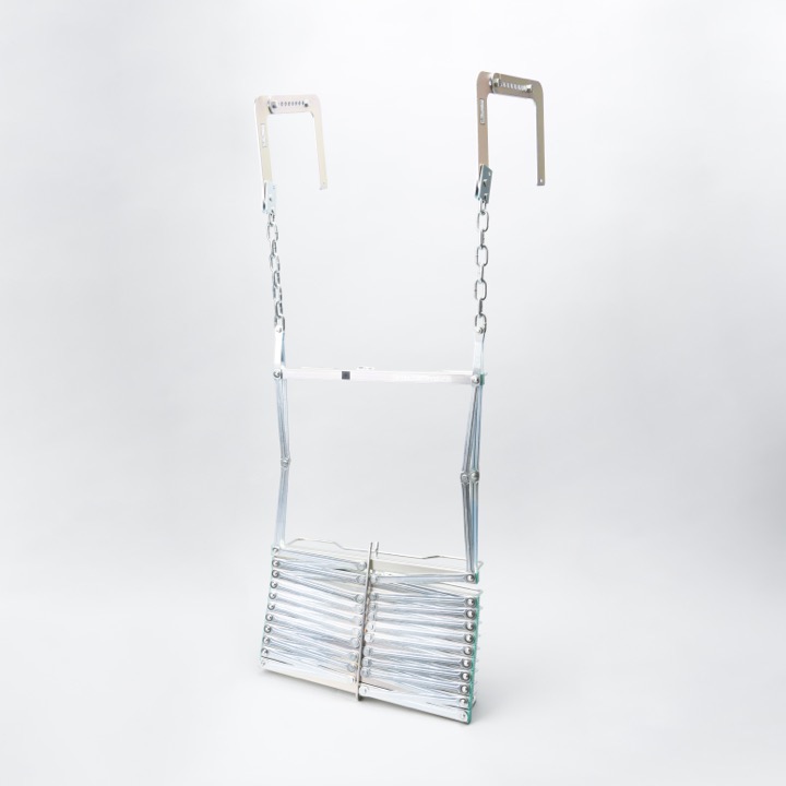 折畳み避難梯子 自在フック型 4型｜ 株式会社プロサス｜防災・消防設備