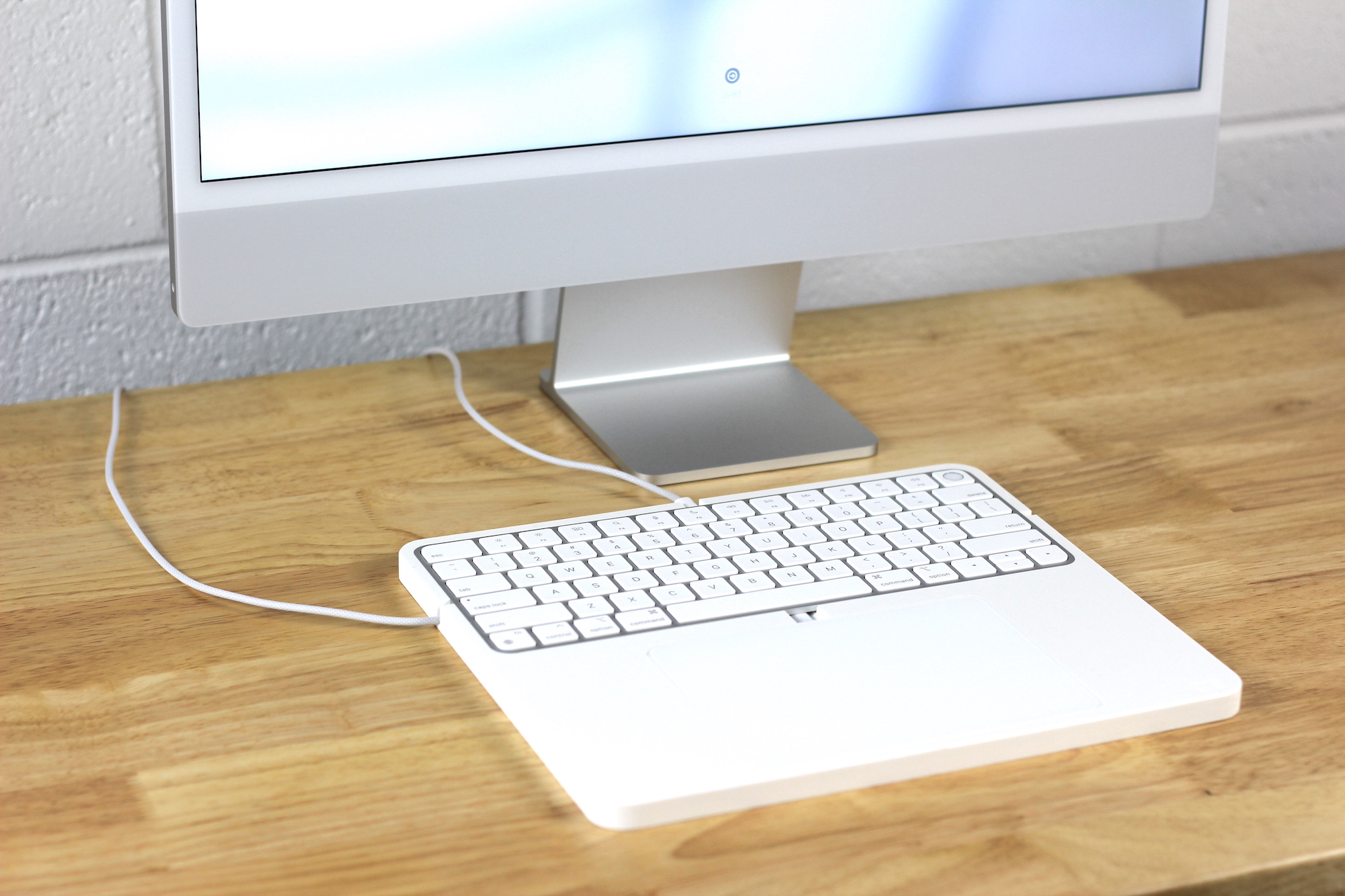 The big tré 2 (white) | Stand for Apple Magic Trackpad and Touch