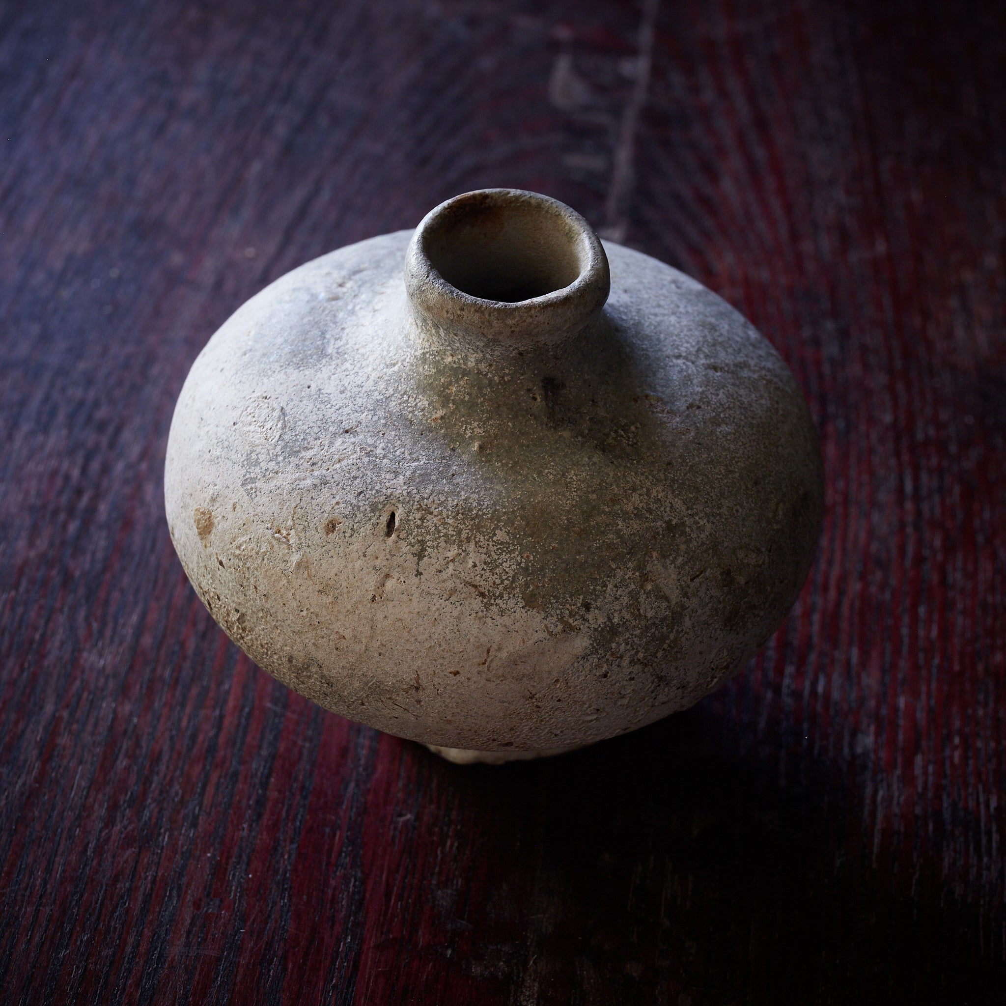 タイ・骨董・出土品】宋胡録（スンコロク）白釉斑紋小壺（1301年~1600