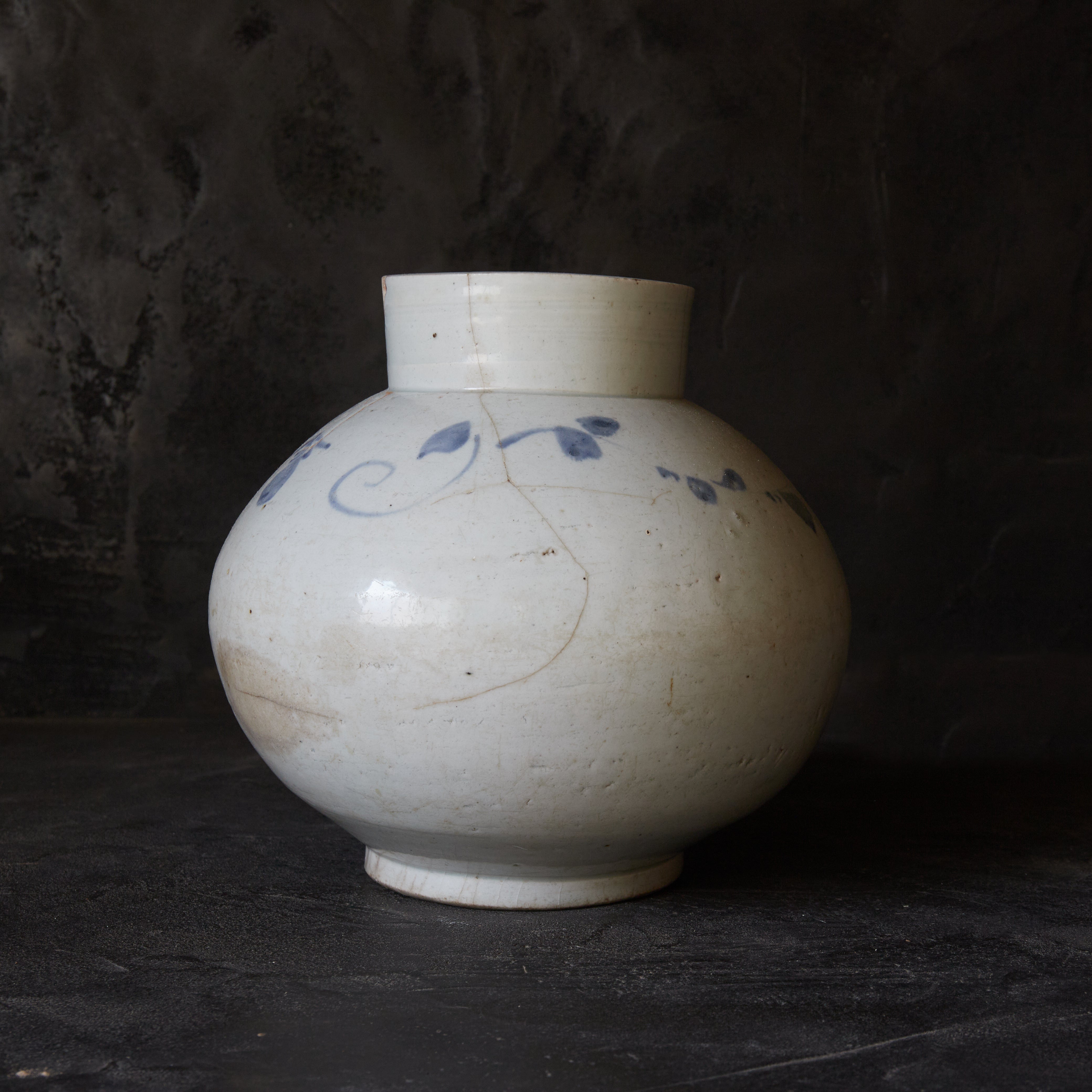 李朝 白磁青花草文壺（1392–1897CE） | 入蘆花（ロカニイル）