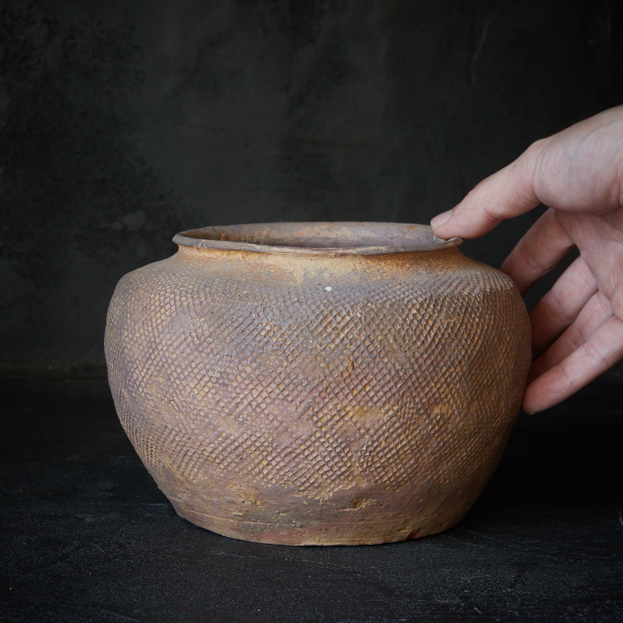 中国 明時代 黒釉壺 アンティーク 送料込み250901 273794_difile1-L.jpg