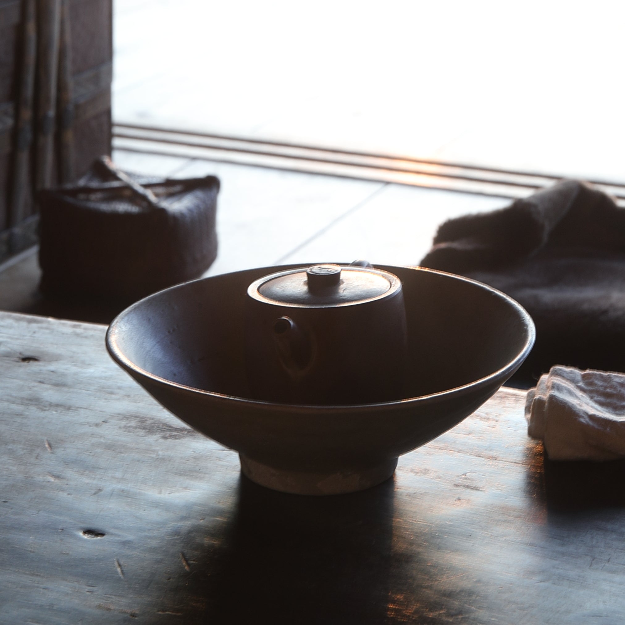 老松 古材 刳り貫き 楕円形 盆 煎茶 詫び寂(K-RC950) 【公式通販】