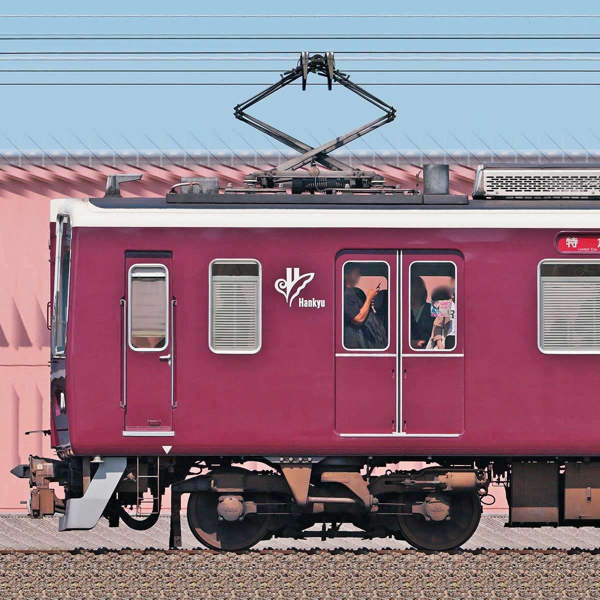 阪急電鉄京都線8300系 2次車白ライト 8303編成 プロ仕様品