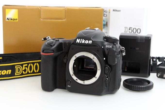シャッター数1318回 Nikon D5000 届いてすぐ使える！初心者オススメ