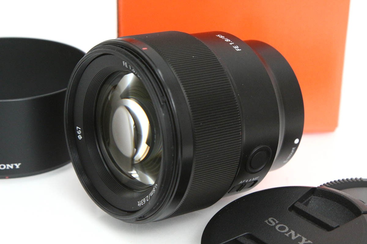 未使用に近い美品 SONY FE85mm F1.8 箱全保証書付 使用10