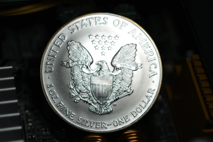銀貨（1オンス）の買取価格は？銀相場の今後や今売るべきかを解説