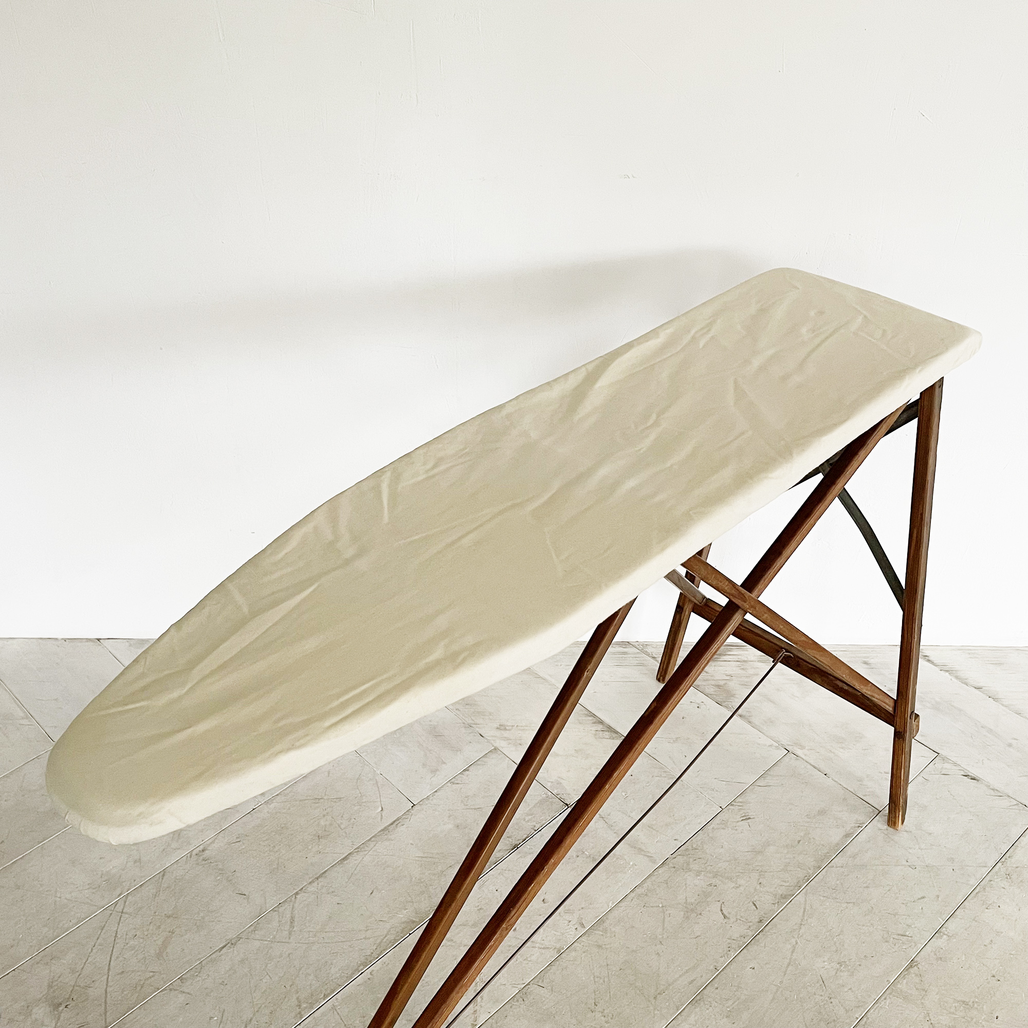 アイロン台 アンティーク ウッドブラウン ホワイト布カバー付