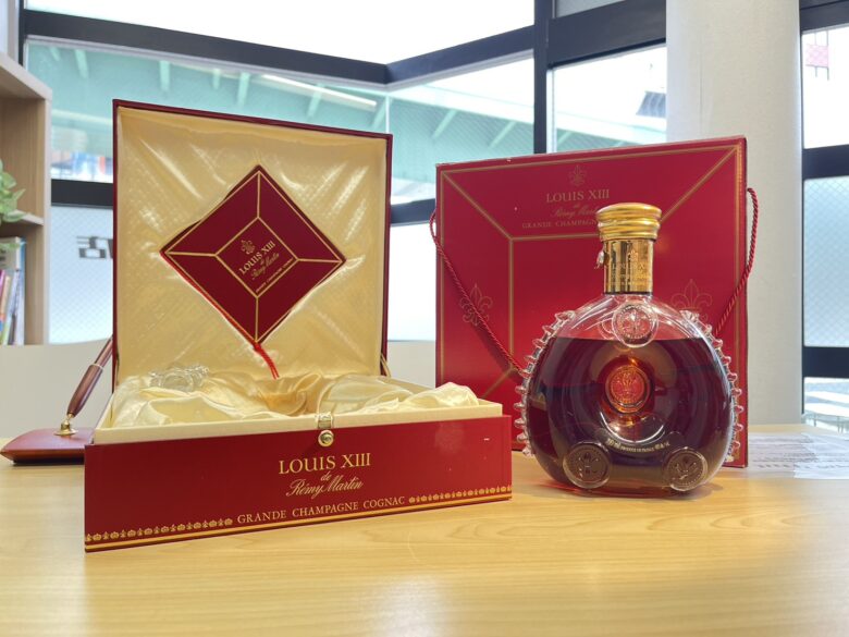 レミーマルタン ルイ13世 バカラボトル 700ml 40% グラス 替え栓 箱