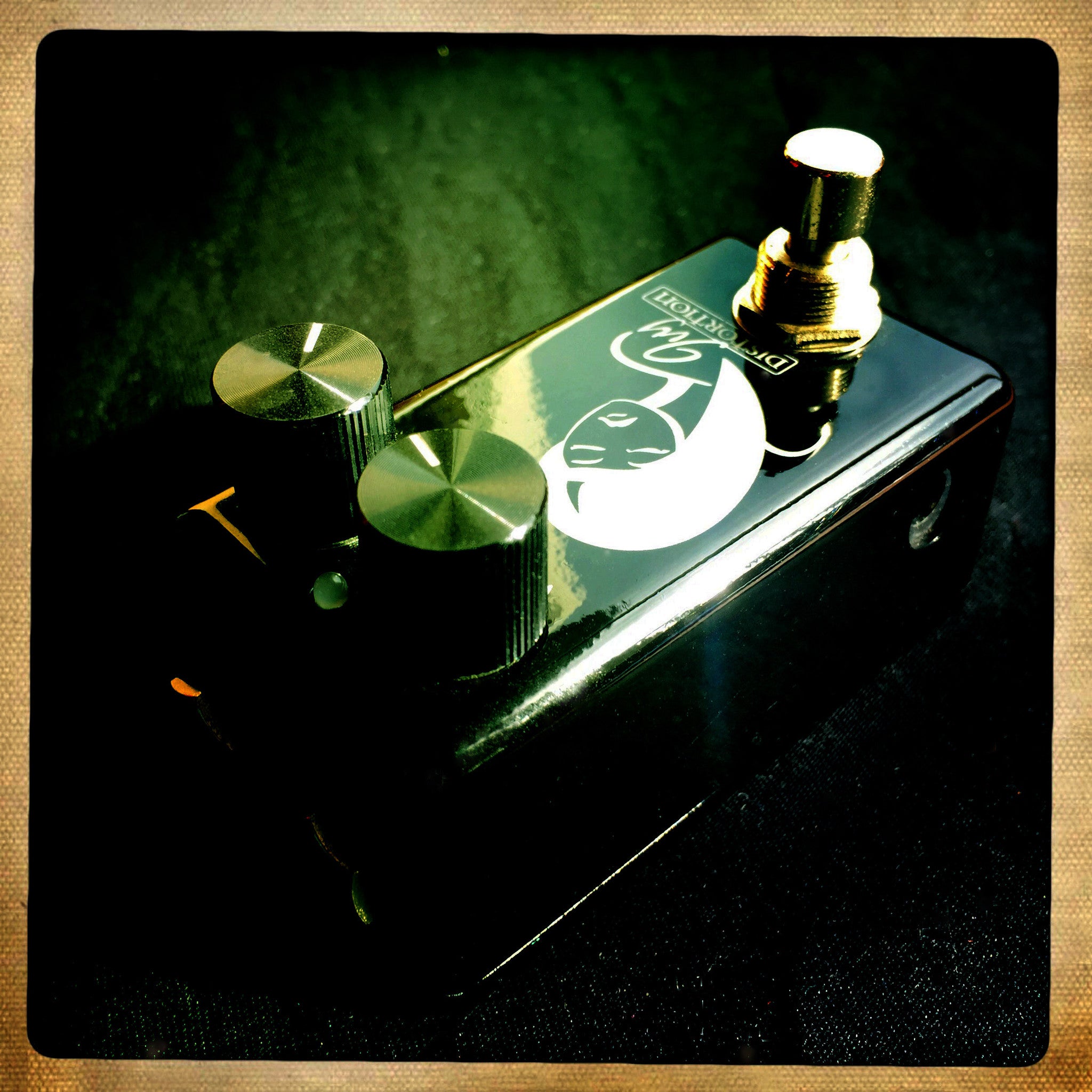 Seven Sisters Ivy Distortion - Red Witch Pedals