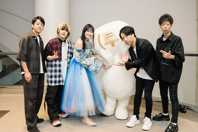 アーティスト活動の節目に、彼女の魅力があふれたステージが展開