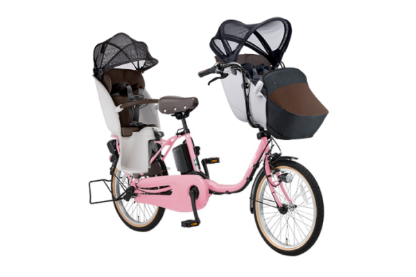 3人乗り用チャイルドシート付きギュット・クルーム・EX パナソニック