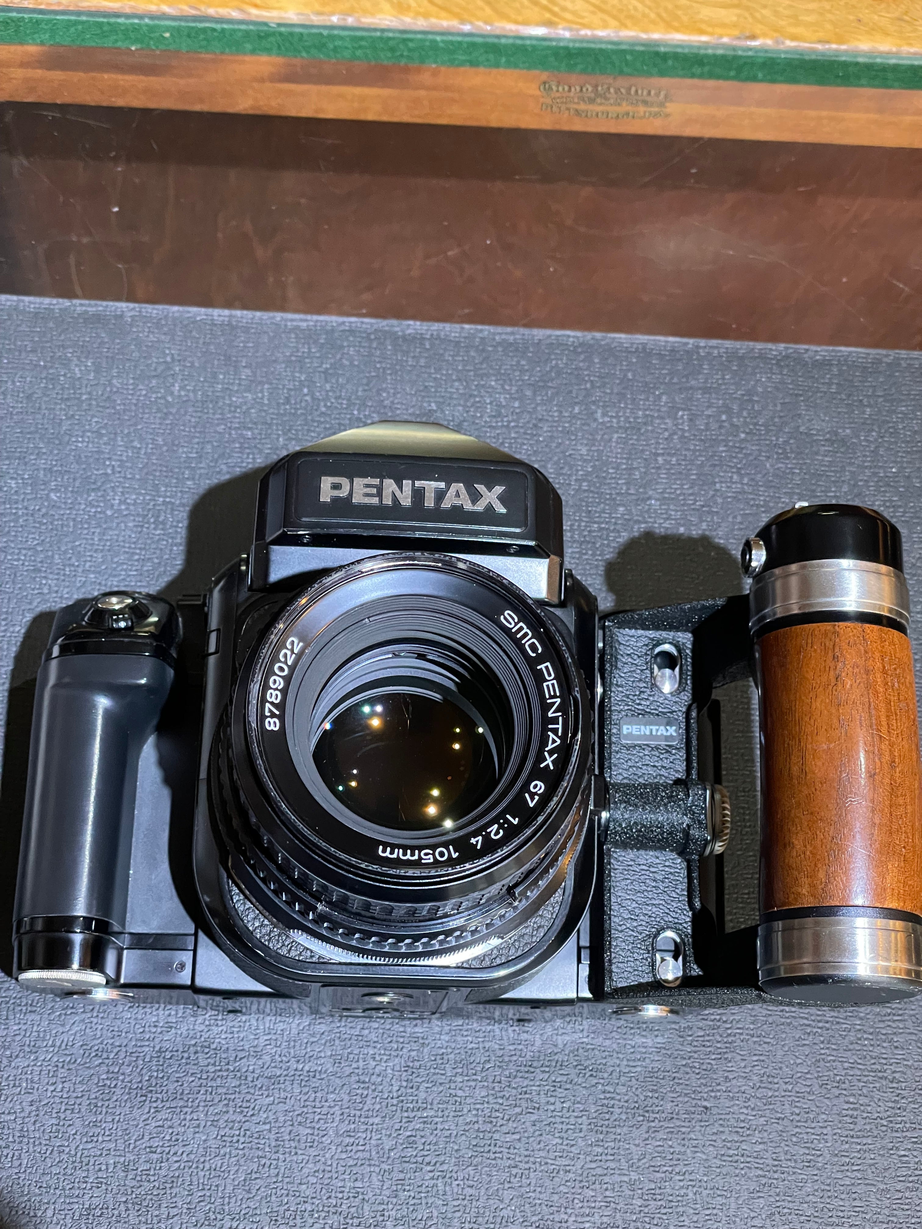 PENTAX 67ii 105mm 2.4 165mm 2.8 付属品あり完動品 PENTAX 67ii 105mm