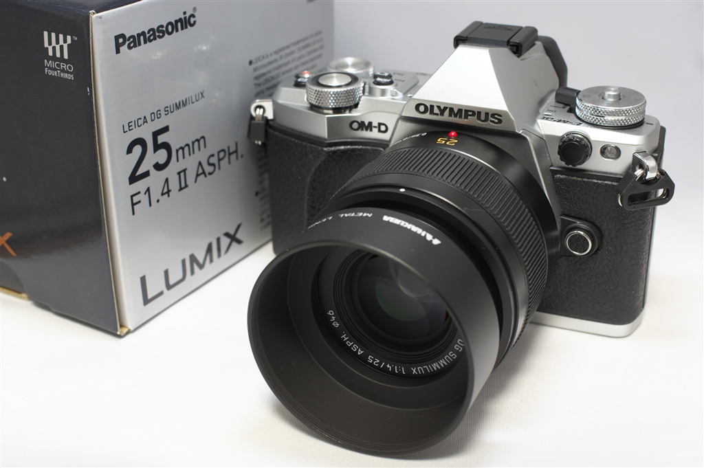 価格.com - 『フードは変えました。』パナソニック LEICA DG SUMMILUX