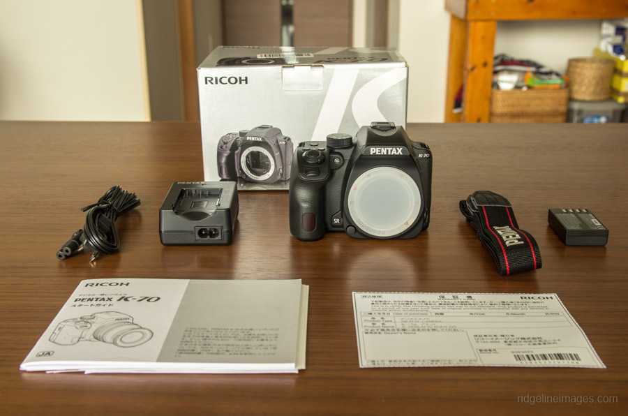 PENTAX K-70 (箱付き 付属品多数) PENTAX K-70 (箱付き 付属品多数)
