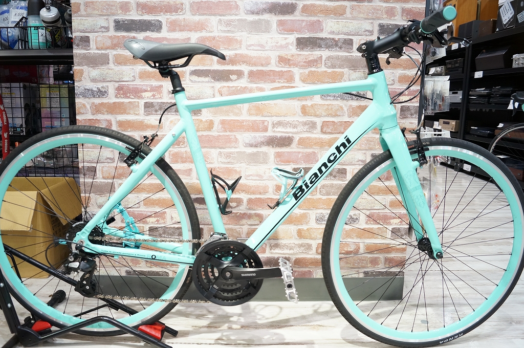 Bianchi クロスバイク 前照灯付き ローマ4 Bianchi クロスバイク ROMA4