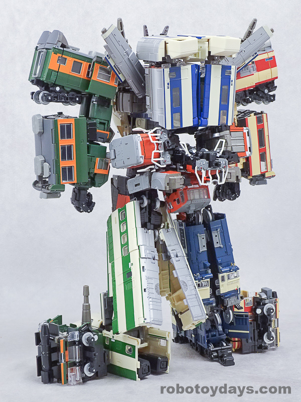 MPG トレインボット 重連合体戦士 ライデン (Trainbot Raiden