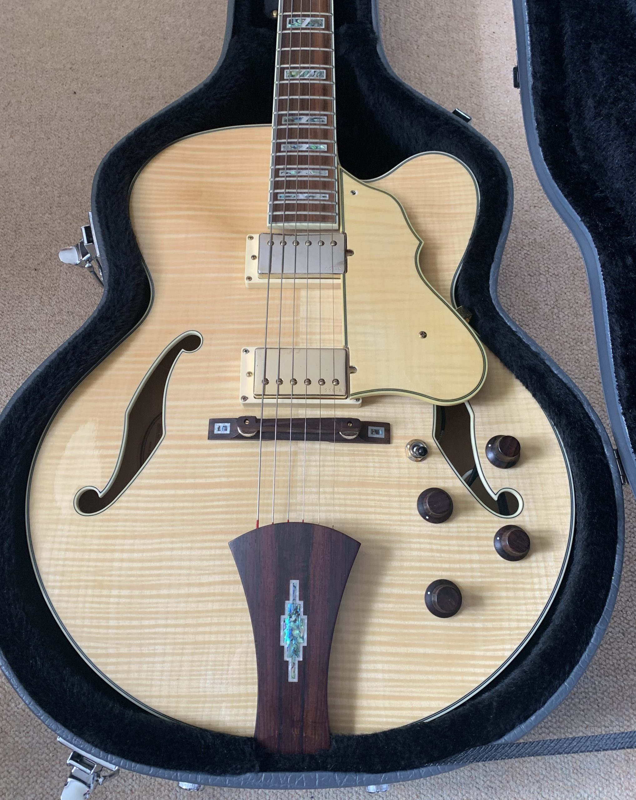 Ibanez AF105-VB フルアコPU MODアンティクィティHC付き Ibanez AF105