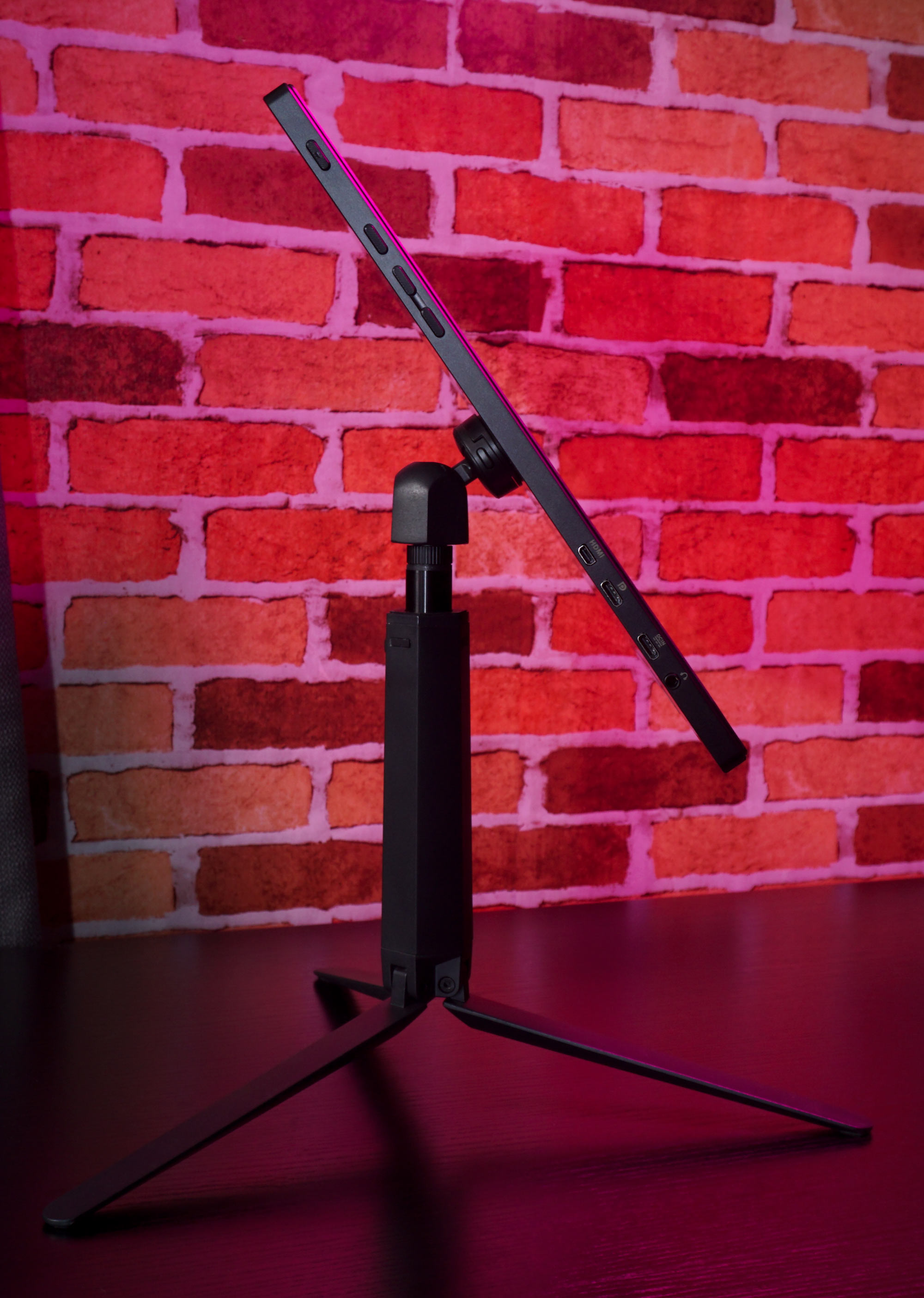 Hands-on: the ROG Strix XG17 levels up my play and productivity