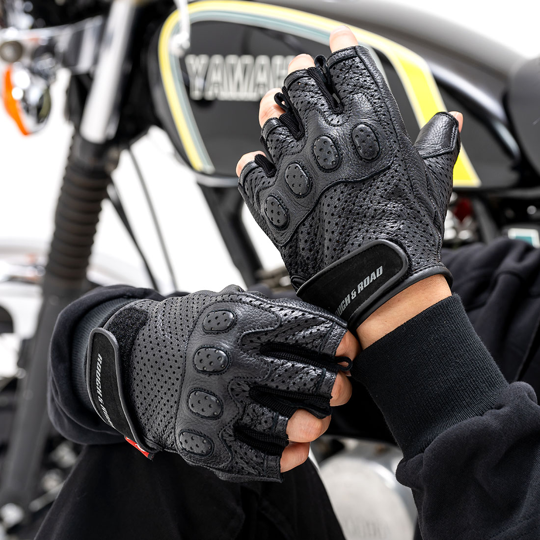 最終バイオハザードハーフフィンガーグローブ（S.T.A.R.S.）