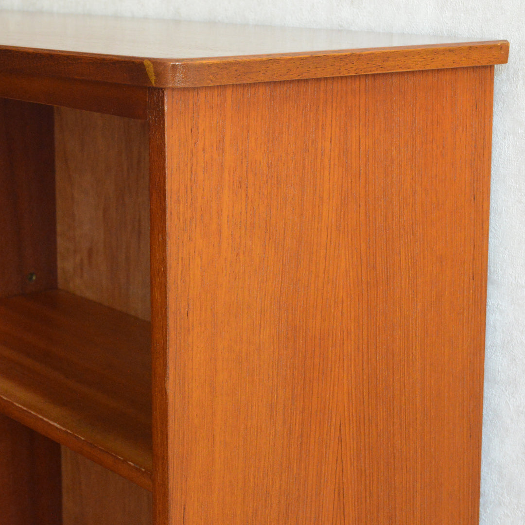 ミッドセンチュリーヴィンテージ ガラスキャビネット 79 – Rowan.inc