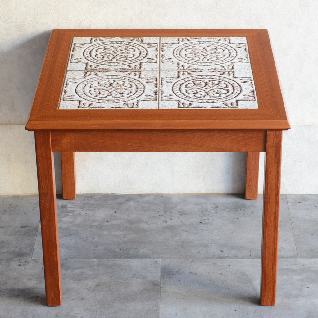 ヴィンテージ ルーマニア タイルトップ ネストテーブル オーク サイド