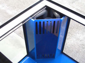 アクリル製活魚水槽「マスター」 | 日本サカス株式会社