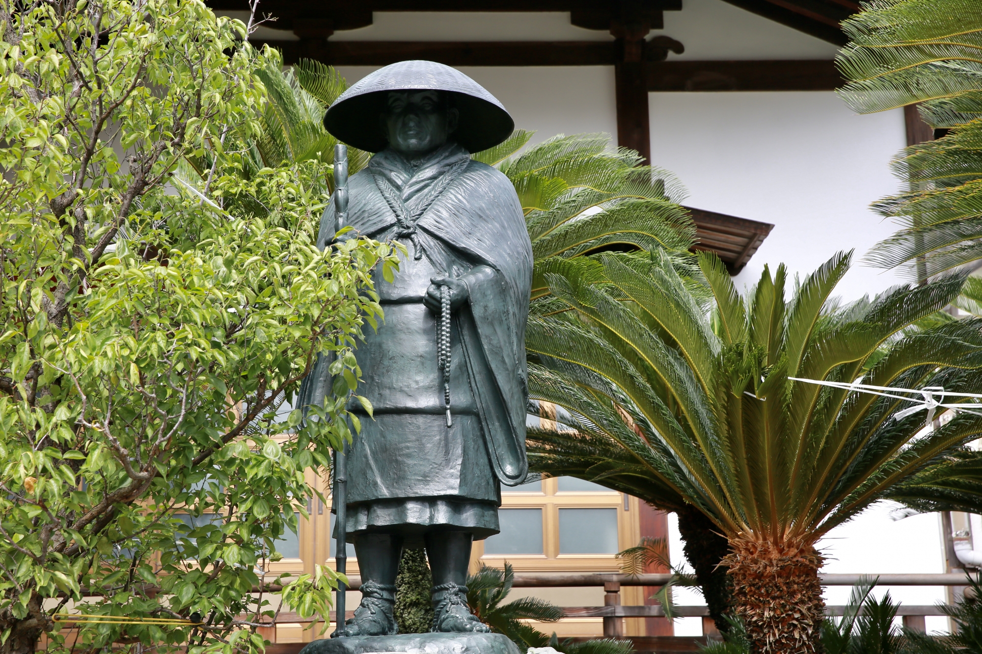 親鸞さん【親鸞聖人像】 ブロンズ製 浄土真宗開祖 高さ約59㎝ 親鸞