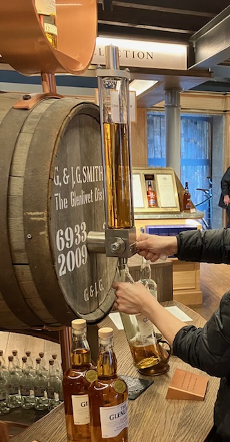 ザ・グレンリベット ハンドフィル～猫バーの新入荷ボトル～ - sakedori