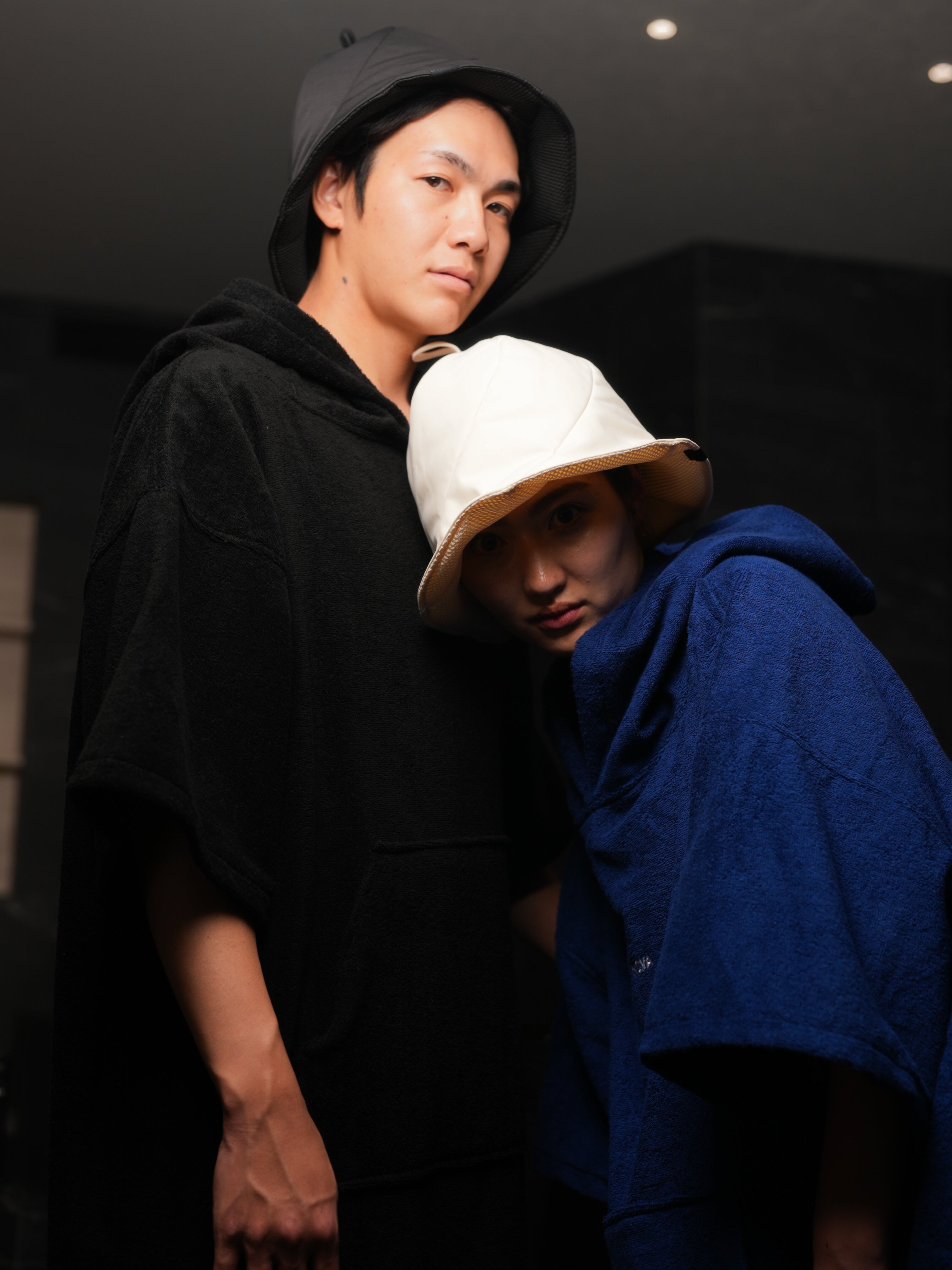 瞑想サウナポンチョ（ブラック） – SAUNA NOVA