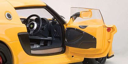 Die-cast: Autoart's Lotus Exige S – Savage On Wheels