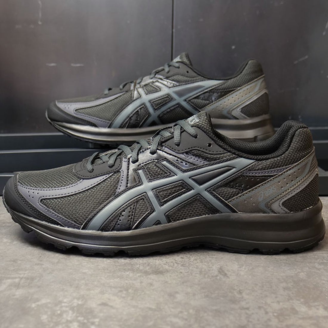 アシックス ASICS JOG 100S GRAPHITE-GREY/STEEL-GREY [1203A684-020