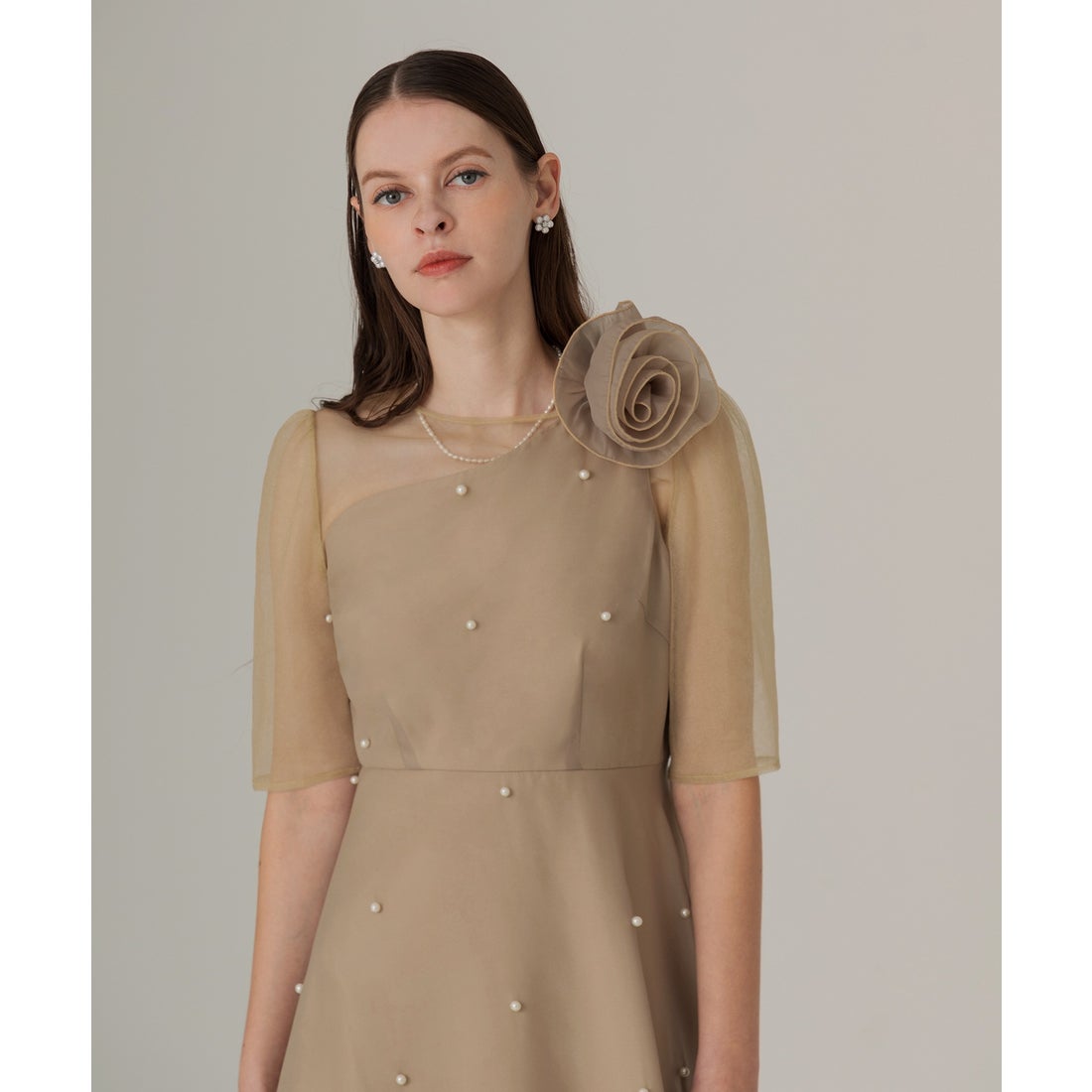 レジャ Leja パールアシンメトリーローズモチーフAラインドレス