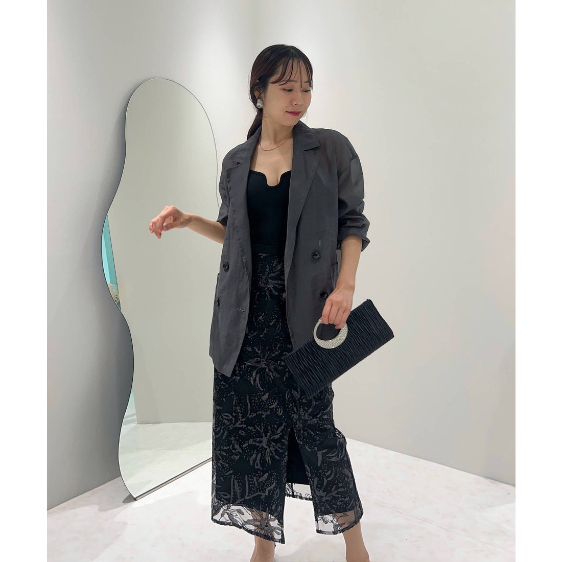 レジャ Leja シアーパフスリーブペプラムスパンコール花柄Iライン