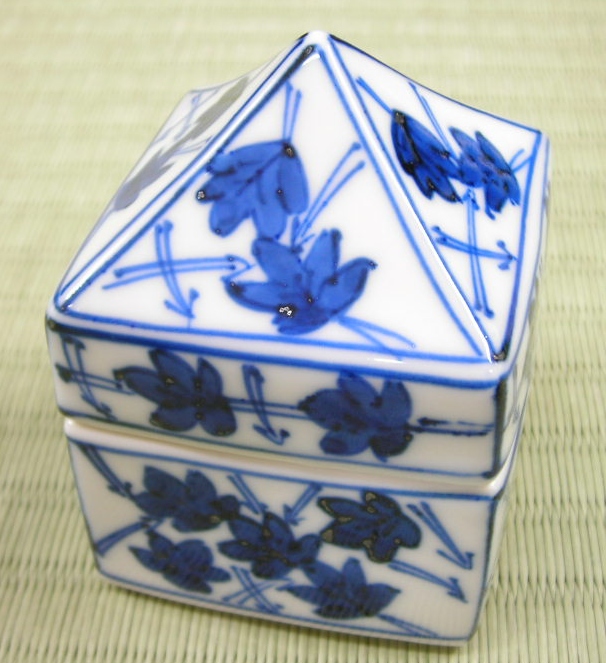 通販販売【茶道具】 形物香合 染付 辻堂 *手塚祥堂* 番付*西・大関