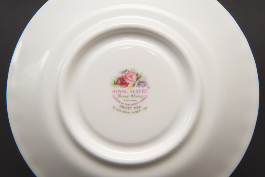 ロイヤル・アルバート フラワー・オブ・ザ・マンス（4月） ティー