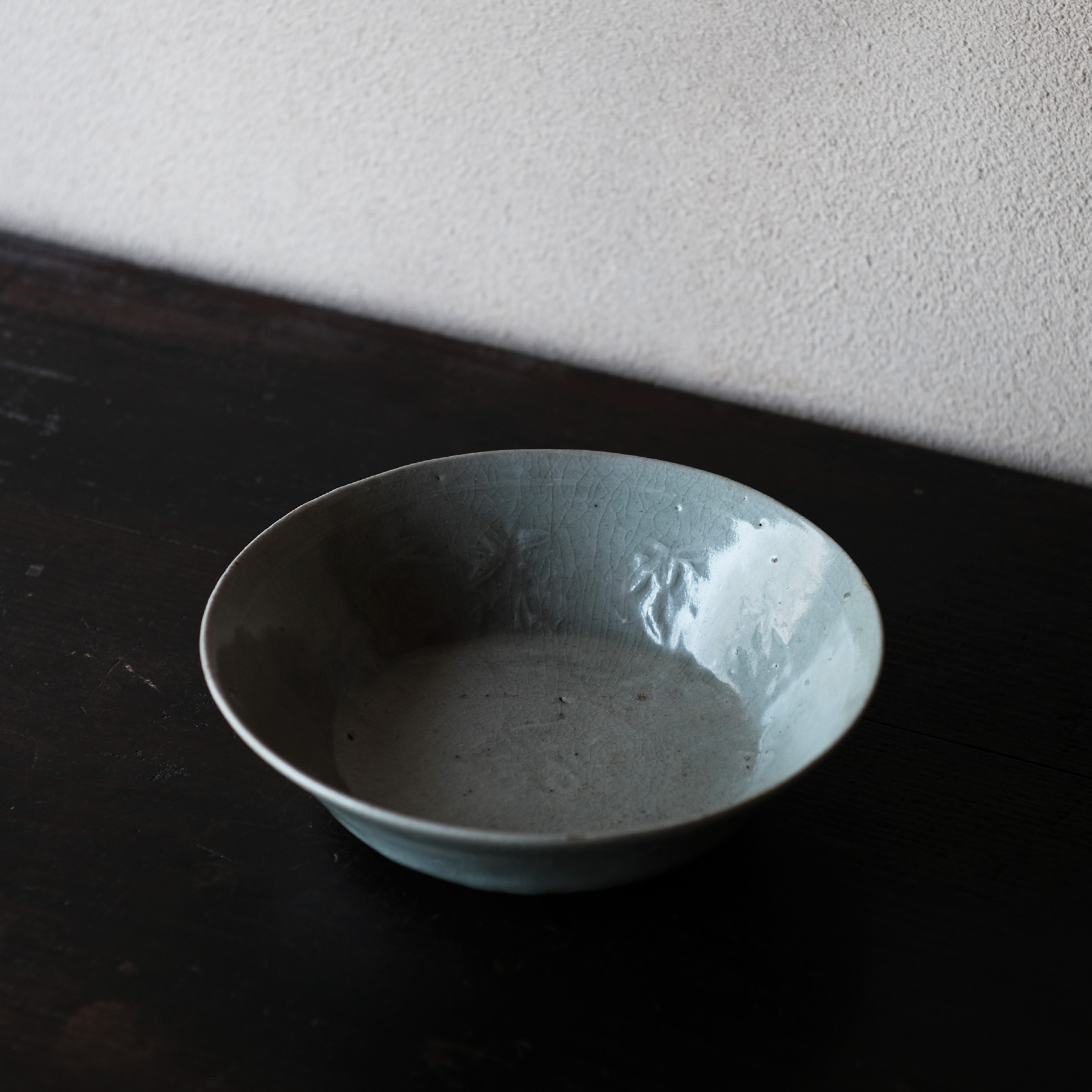 高麗 青磁印花草花文皿 | 骨董と詩学 Antique & Poetics | 蛇韻律