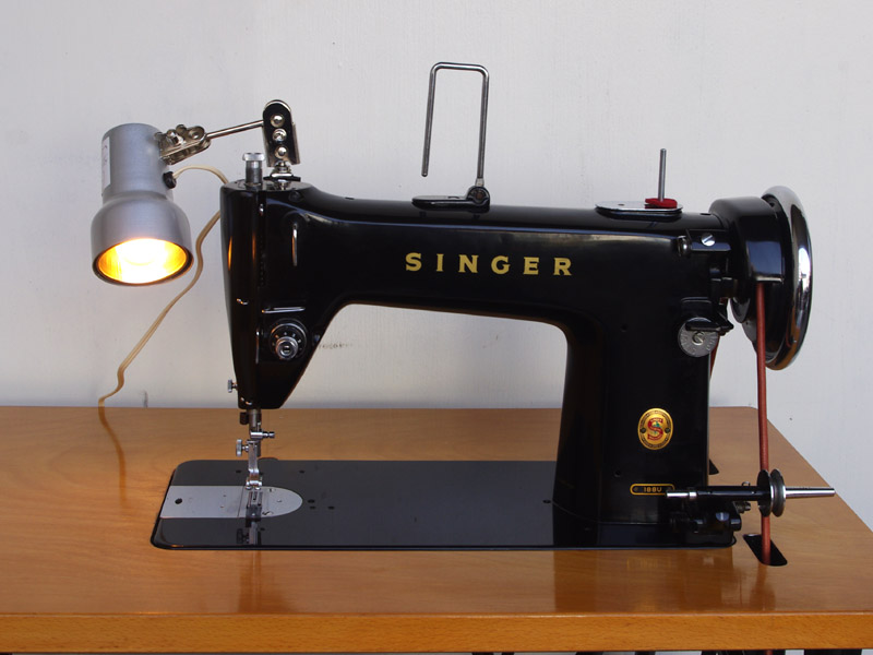 HATA 足踏みミシン ミシン台 ミシン 脚 店舗什器 ヴィンテージ