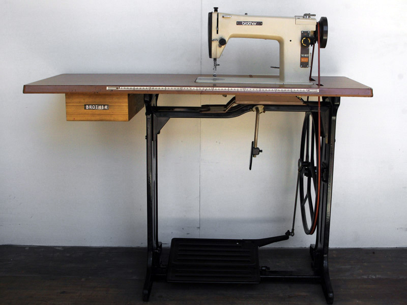 アンティーク※BROTHER 足踏みミシン脚のテーブル アイアン No.2