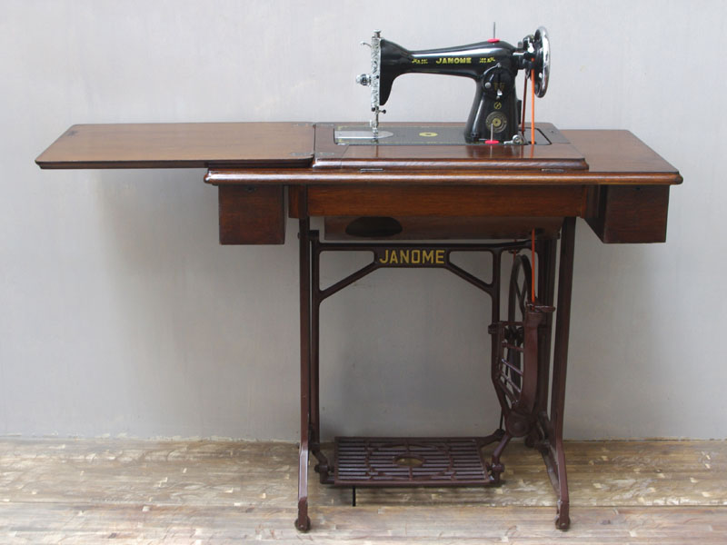 No.158 Janome ジャノメ製 家庭用足踏みミシン：アンティークミシン