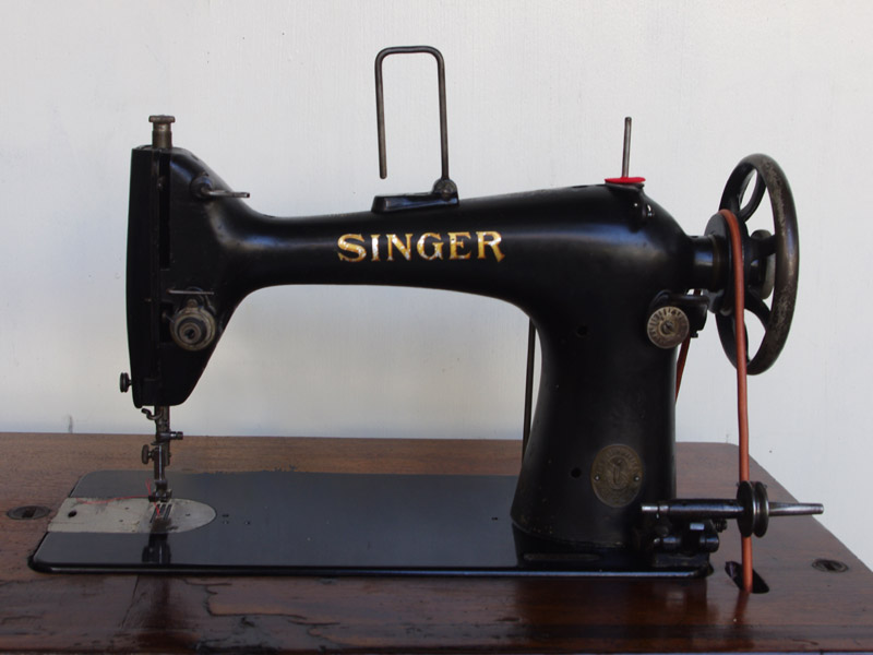 No.348 SINGER 103 シンガー製 職業用足踏みミシン：アンティーク