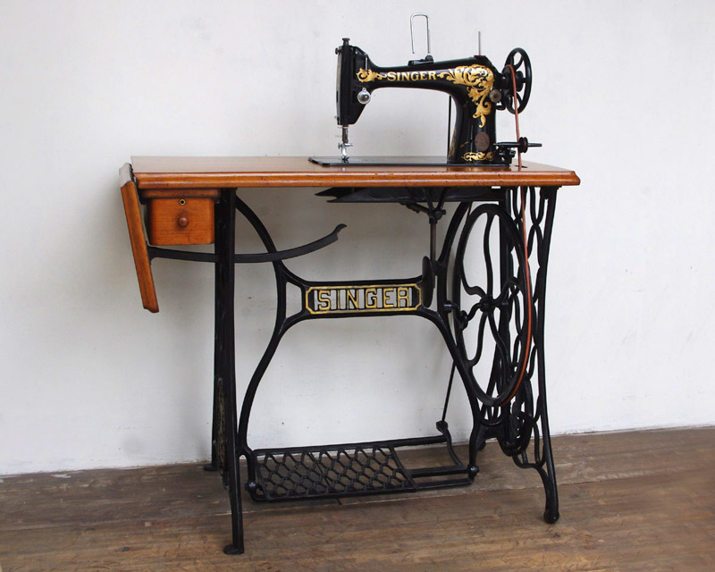 No.360 SINGER 103 シンガー製 職業用足踏みミシン：アンティーク