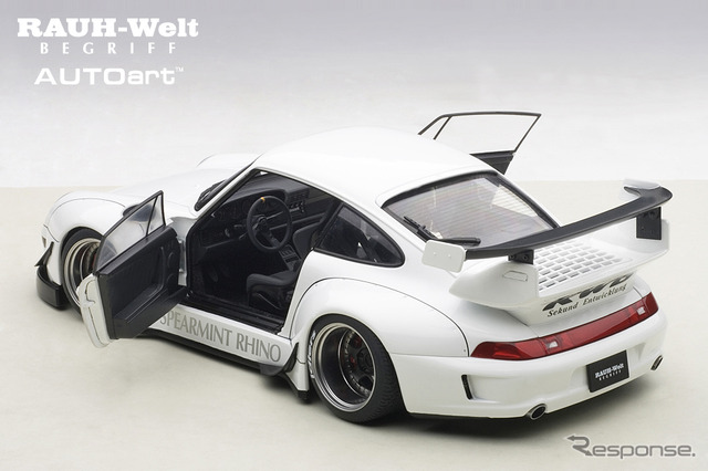 RWB 993、1/18スケールモデル発売…究極のカスタムポルシェ 5枚目の写真