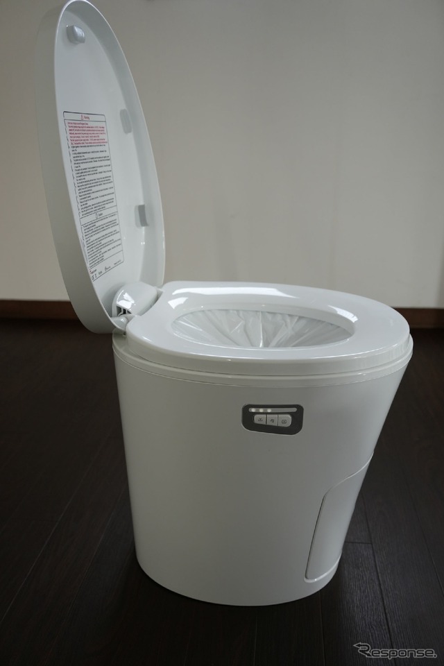 設置不要の無水トイレ、充電式バッテリーで持ち運び可能に…ジャパン