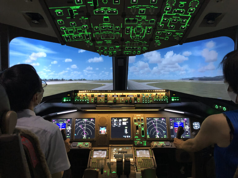 AVIATIONTAG B757 N646DL White デルタ航空 機体キーホルダーが残り