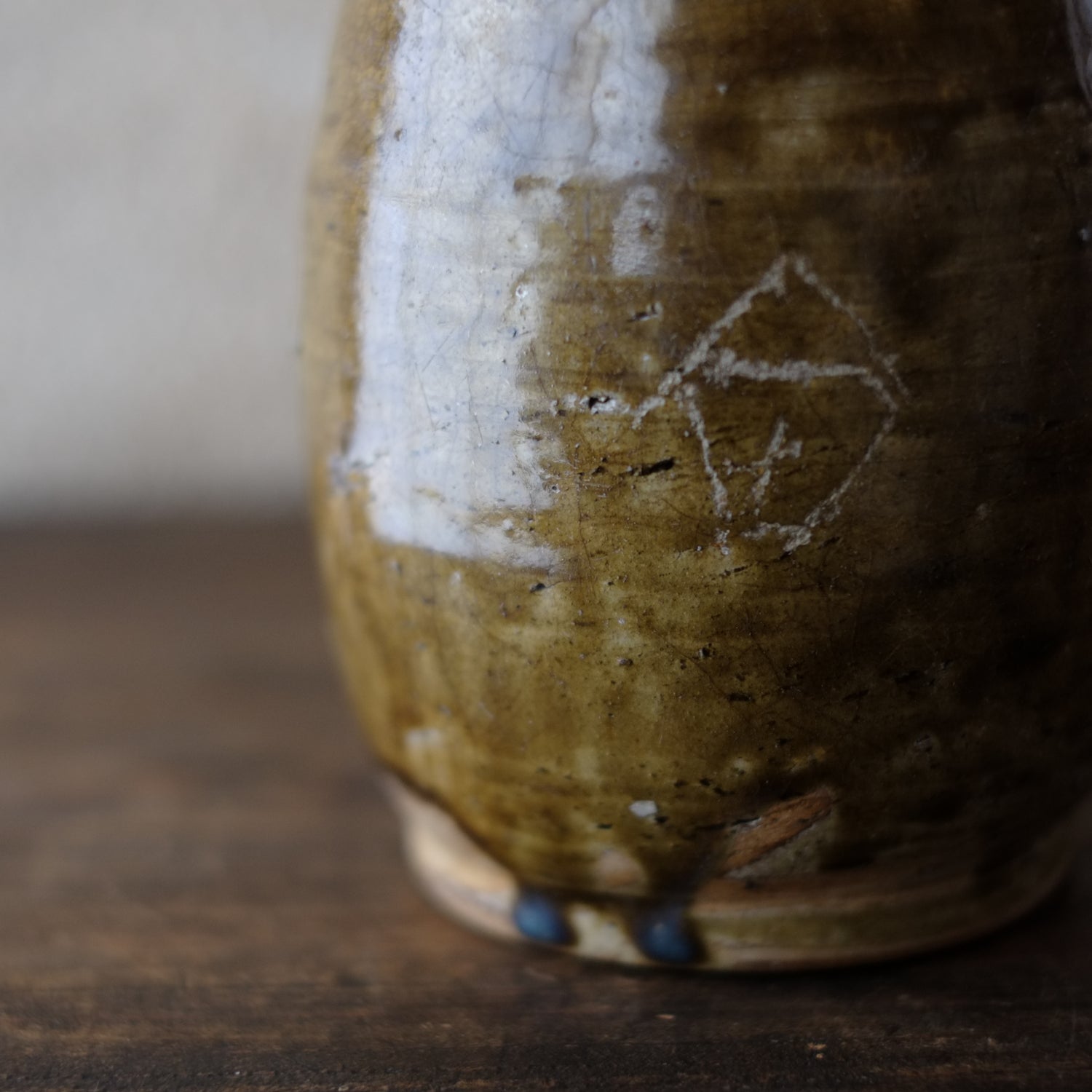 松代焼褐釉白彩徳利江戸時代後期〜明治時代頃