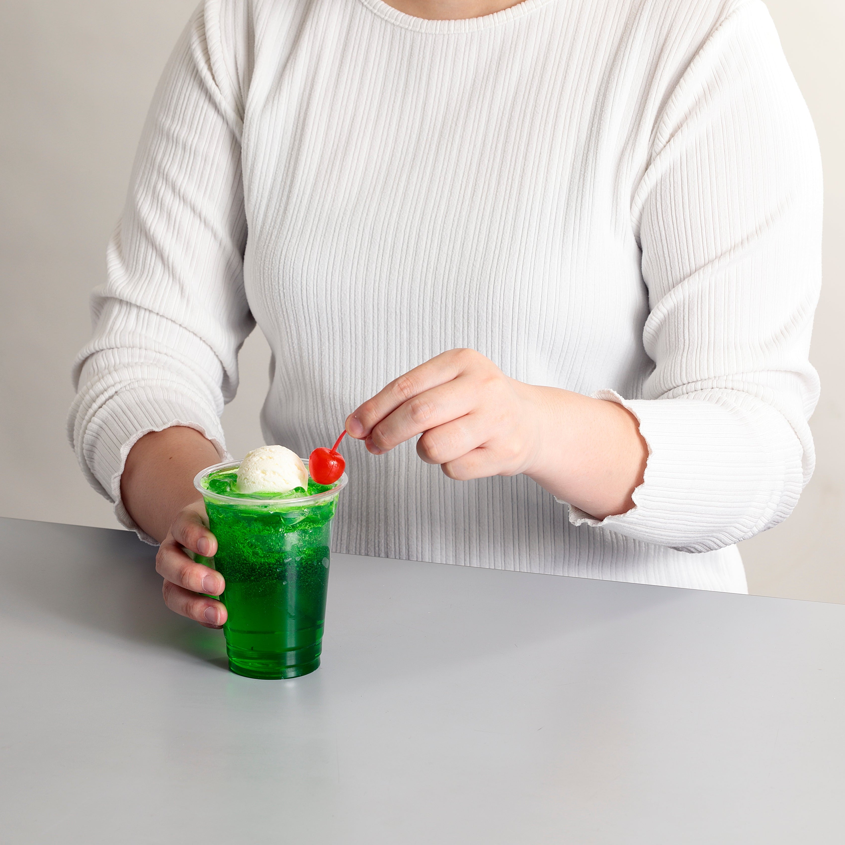 食品サンプル まいづる 実物大 メロンソーダ チェリー入り グラス付き