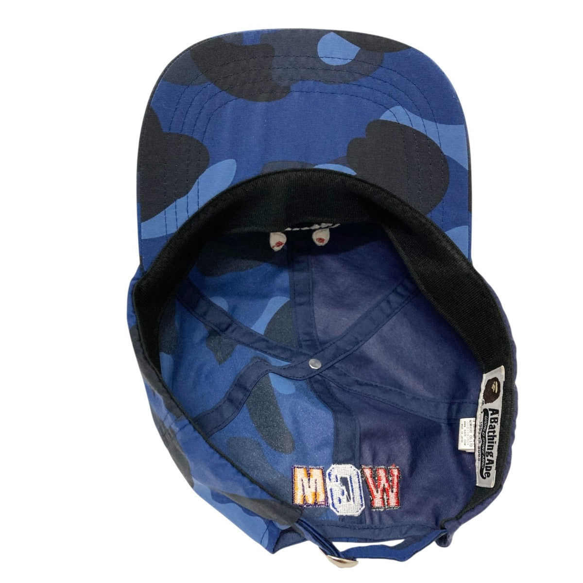 A BATHING APE(アベイシングエイプ) カモフラ柄シャークキャップ