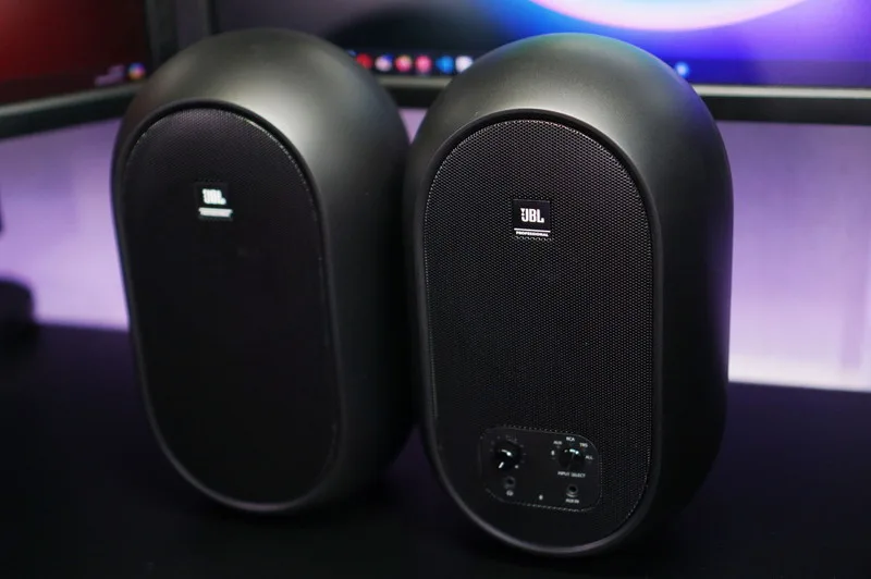JBL Professional スピーカー 104-BTW-Y3のレビュー！PC用スピーカーに